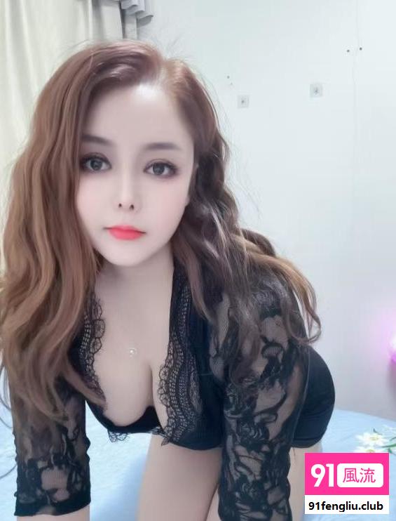 大奶三通黑丝美妇